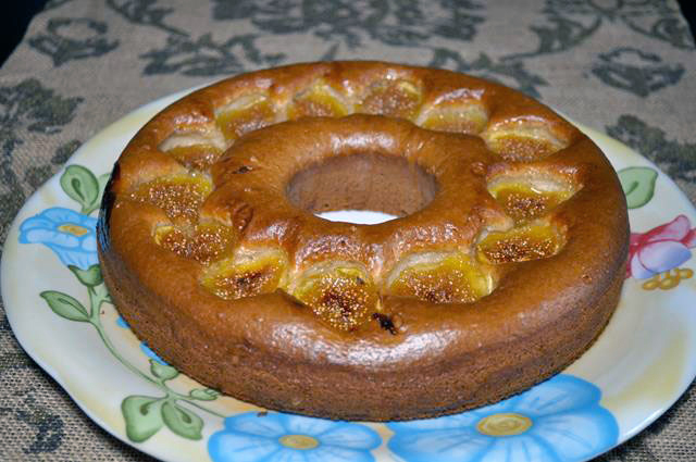 Ciambella ai fichi freschi