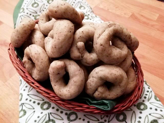 Tarallini al finocchietto con farina di canapa